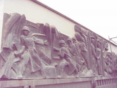 Прикрепленное изображение: Памятник погибшим в ВОВ заводчанам 3.jpg